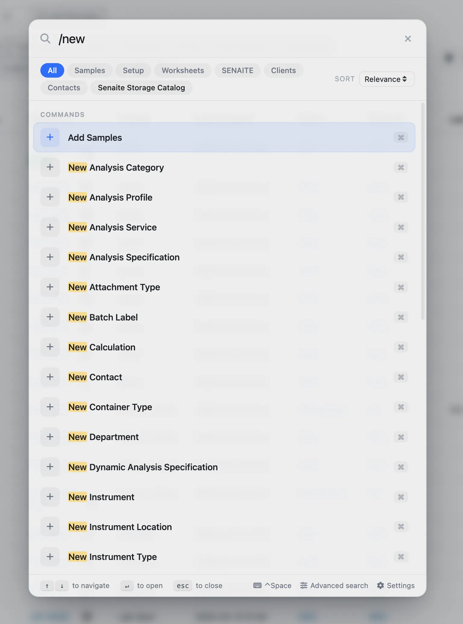 Spotlight-Overlay mit '/new' im Suchfeld. Die Sektion COMMANDS listet Add Samples, New Analysis Category, New Analysis Profile, New Analysis Service, New Analysis Specification, New Attachment Type, New Batch Label, New Calculation, New Contact, New Container Type, New Department, New Dynamic Analysis Specification, New Instrument, New Instrument Location, New Instrument Type.